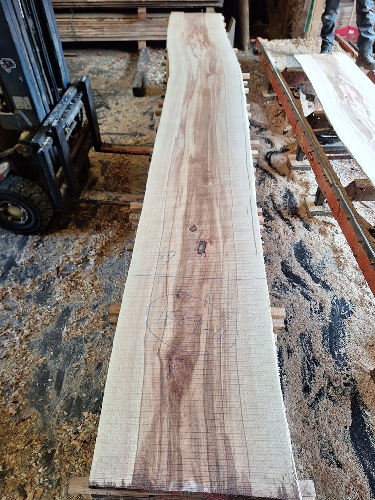 Plateau Hêtre 28 x 490-510 x 4120 mm de la boule 1689 - 11