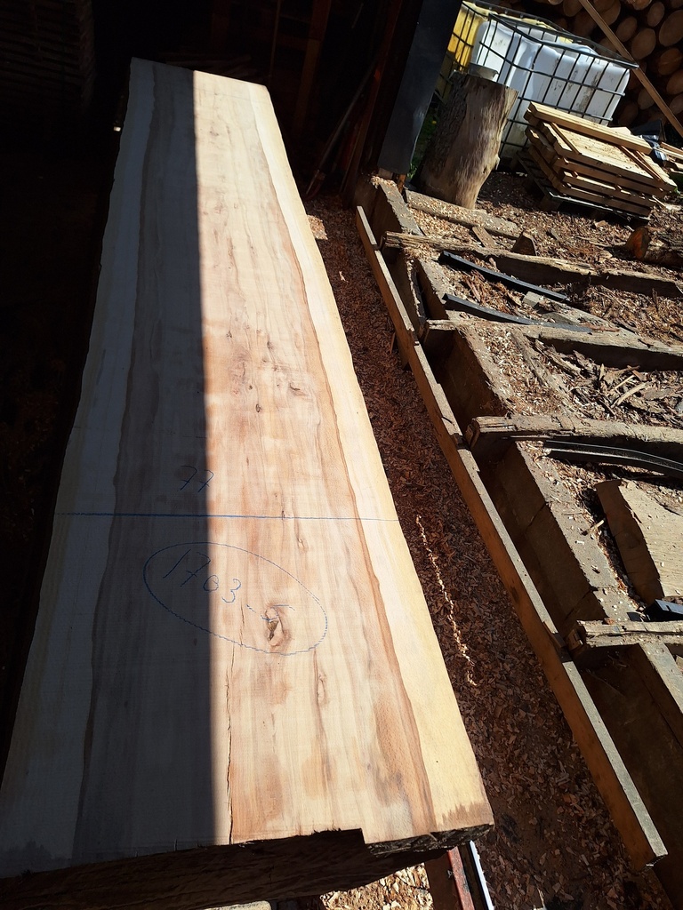 Plateau Hêtre 43 x 770-800 x 4200 mm de la boule 1703 - 5