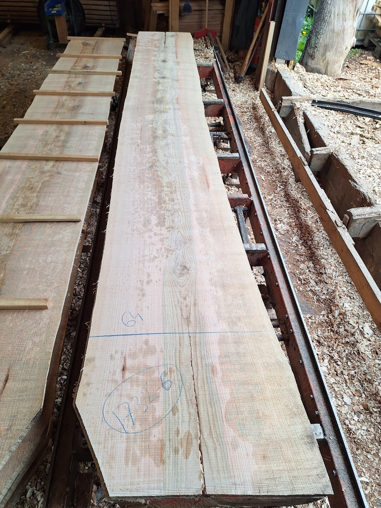 Plateau Frêne 28 x 550-640 x 4150 mm de la boule 1732 - 6