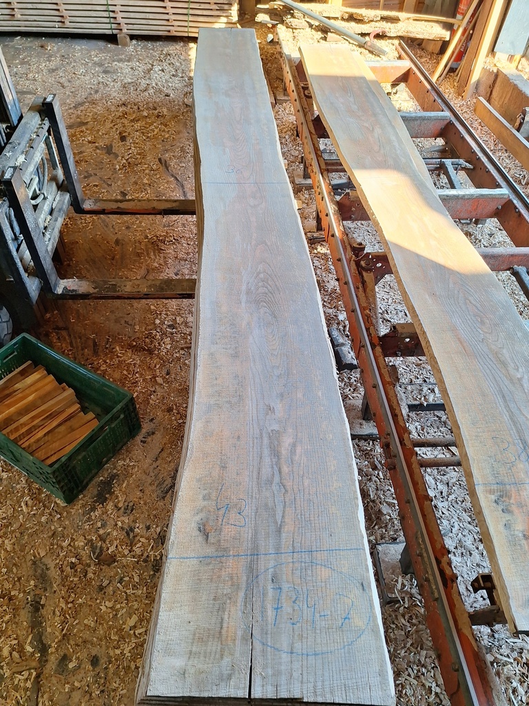 Plateau Frêne 25 x 360-430 x 4080 mm de la boule 1734 - 7