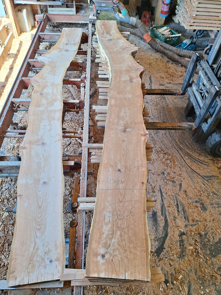 Plateau Merisier 28 x 360-450 x 3300 mm de la boule 1753 - 6