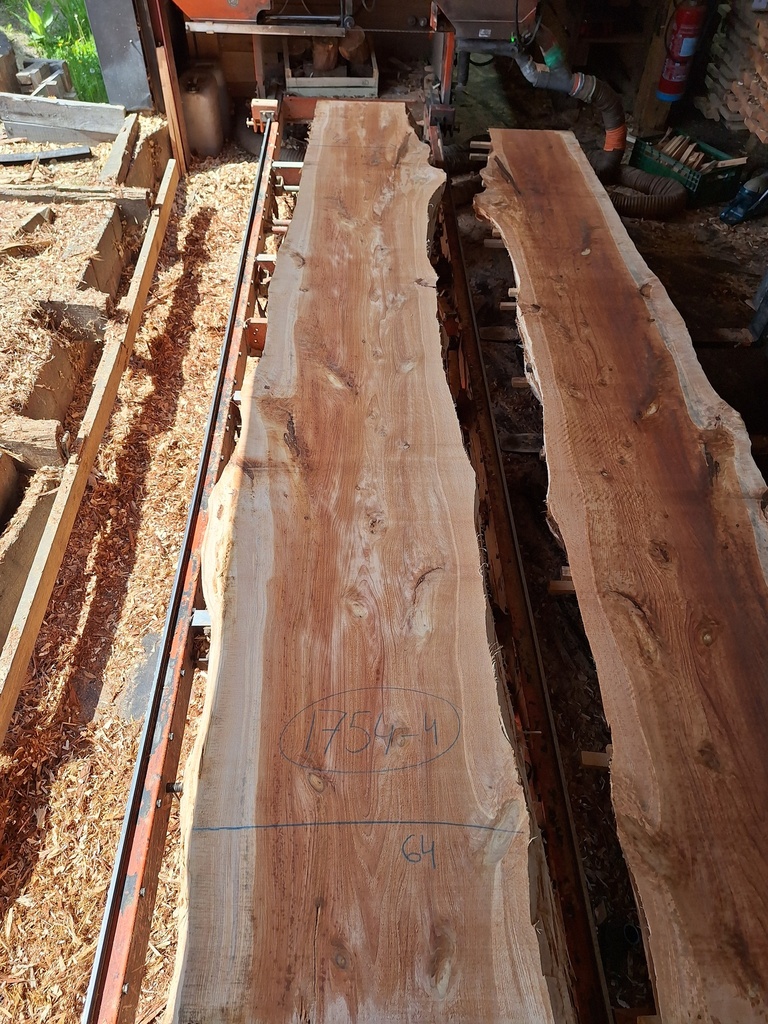 Plateau Chataigner 43 x 430-640 x 4050 mm de la boule 1754 - 4