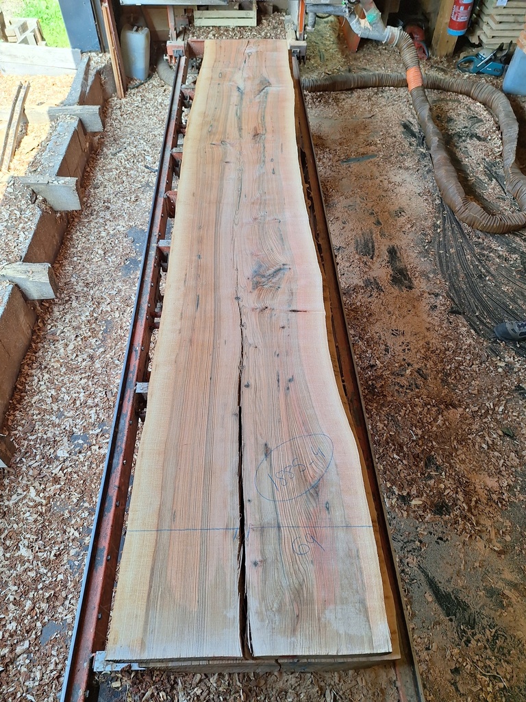 Plateau Frêne 63 x 620-690 x 4130 mm de la boule 1885 - 4