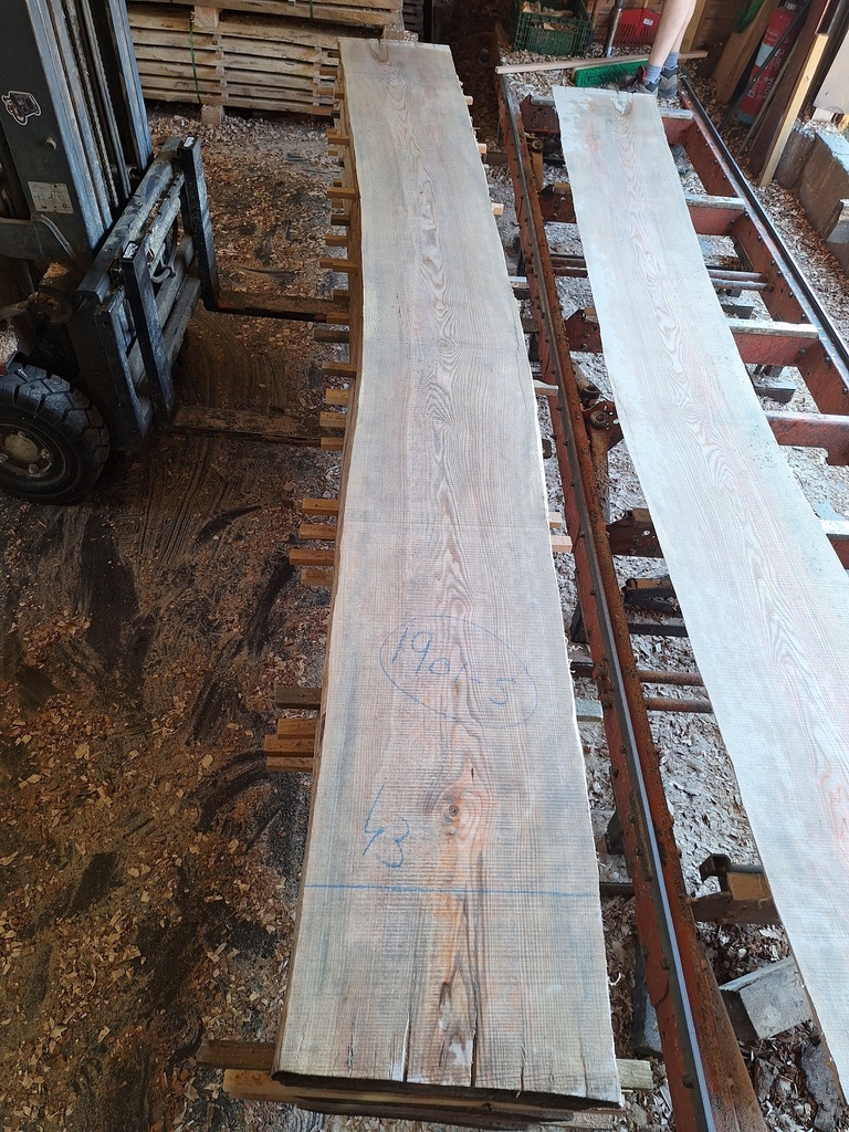 Plateau Frêne 53 x 430-470 x 4080 mm de la boule 1901 - 5