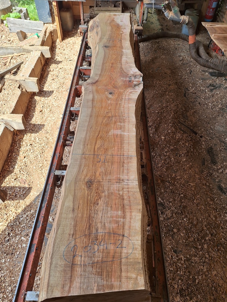 Plateau Frêne 43 x 410-510 x 4140 mm de la boule 2034 - 2