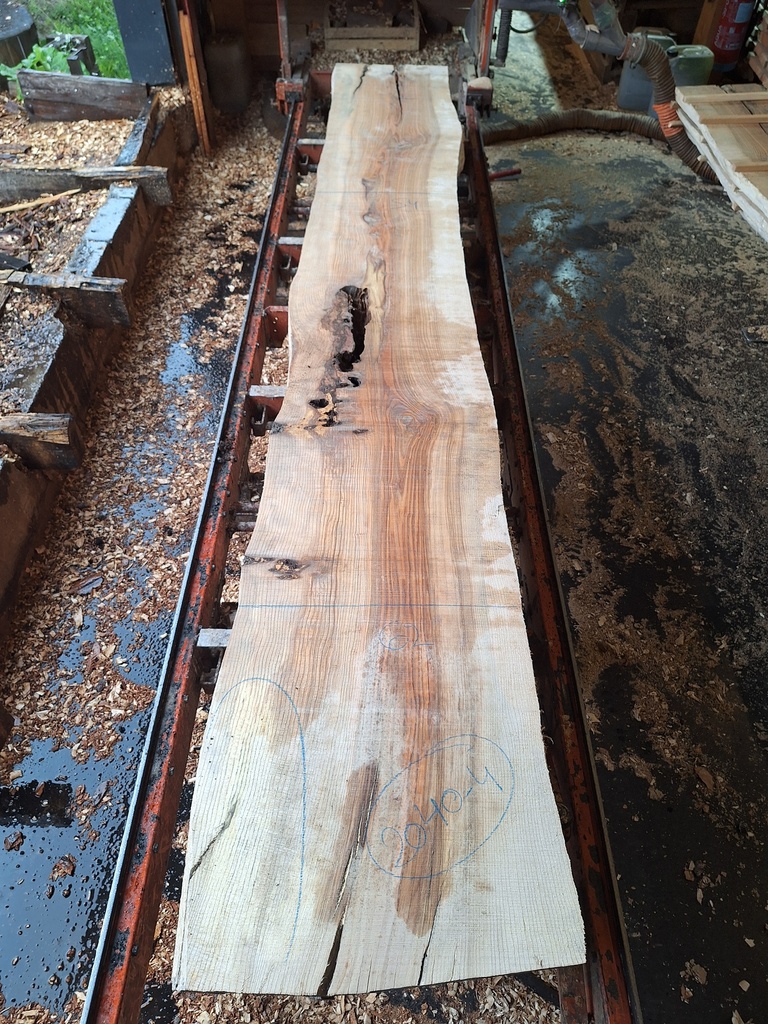 Plateau Frêne 53 x 540-620 x 3950 mm de la boule 2040 - 4