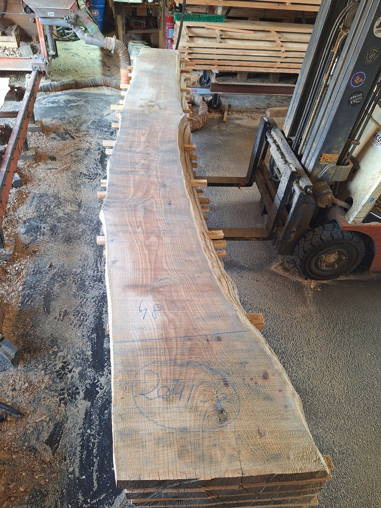 Plateau Chêne Rouge 43 x 360-480 x 3930 mm de la boule 2041 - 8