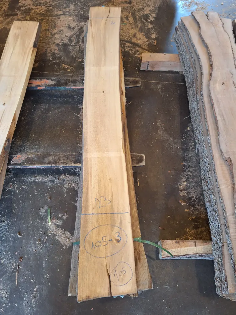 Plateau Tilleul 38 x 230-240 x 1950 mm de la boule 105 - 3