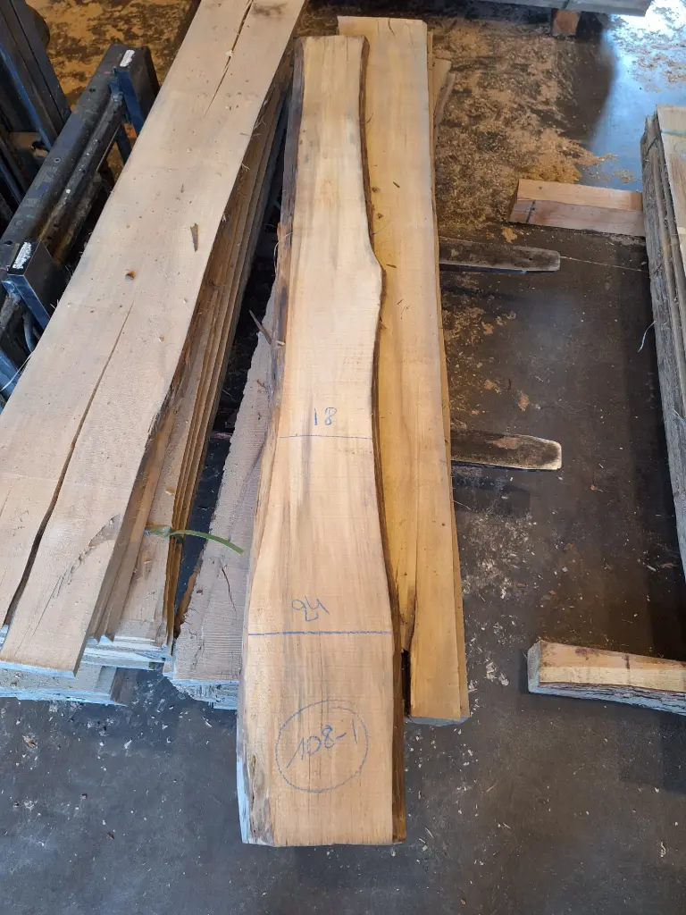 Plateau Tilleul 38 x 180-240 x 2000 mm de la boule 108 - 1