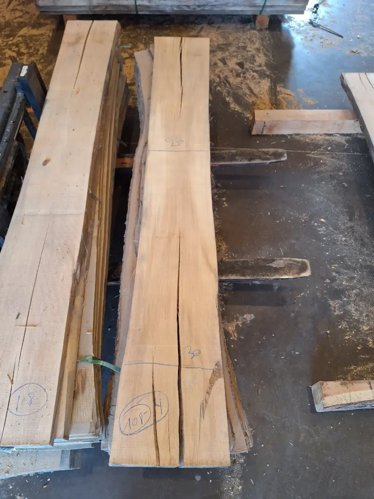 Plateau Tilleul 38 x 260-300 x 2000 mm de la boule 108 - 4