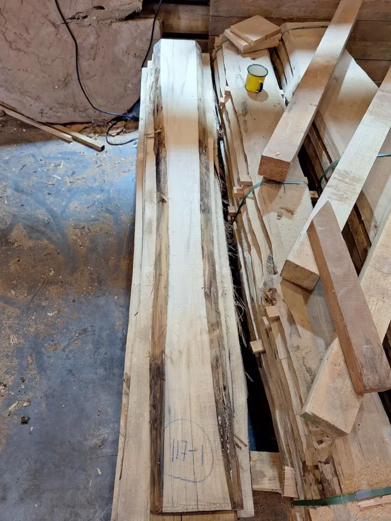 Plateau Tilleul 38 x 130-160 x 1990 mm de la boule 117 - 1