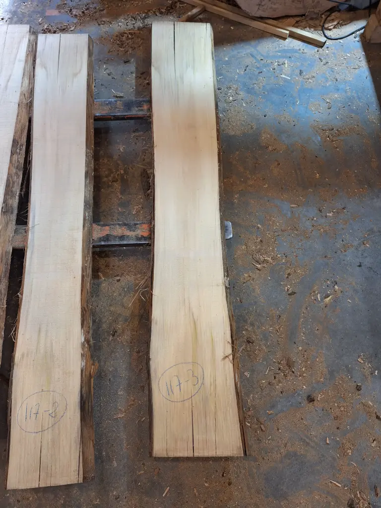 Plateau Tilleul 38 x 270-300 x 1990 mm de la boule 117 - 3