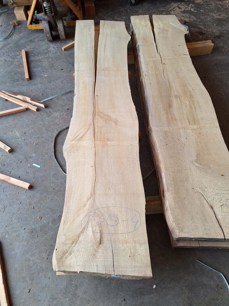 Plateau Hêtre 38 x 340-380 x 1810 mm de la boule 130 - 4