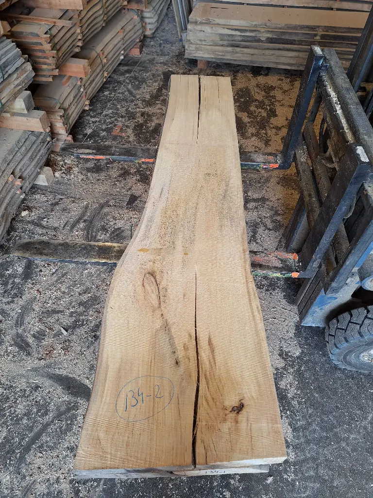 Plateau Tilleul 53 x 380-510 x 2010 mm de la boule 134 - 2