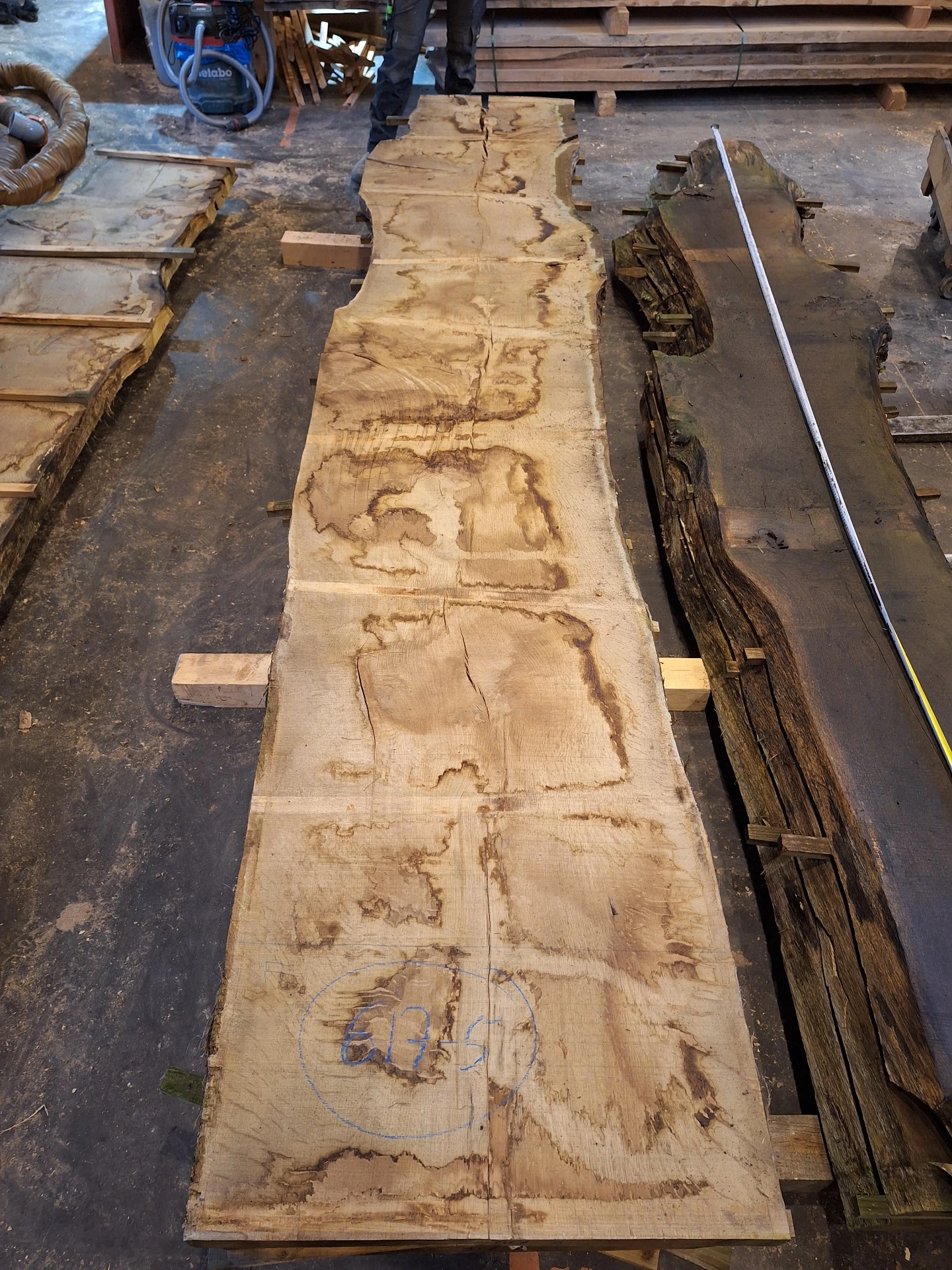 Plateau Chêne Commun 68 x 640-770 x 4050 mm de la boule 617 - 5