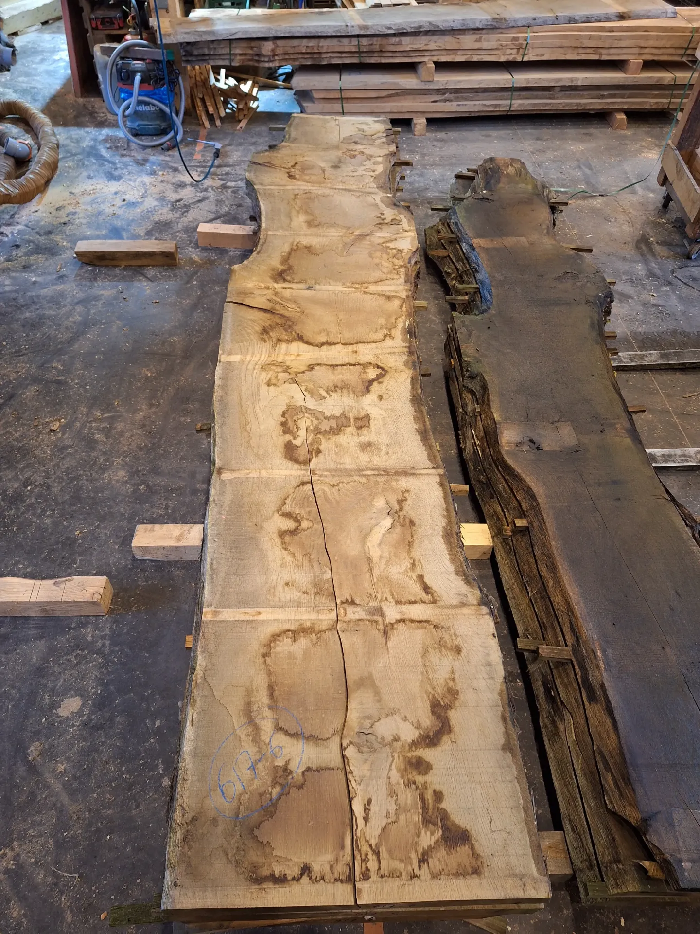 Plateau Chêne Commun 68 x 600-740 x 4050 mm de la boule 617 - 6