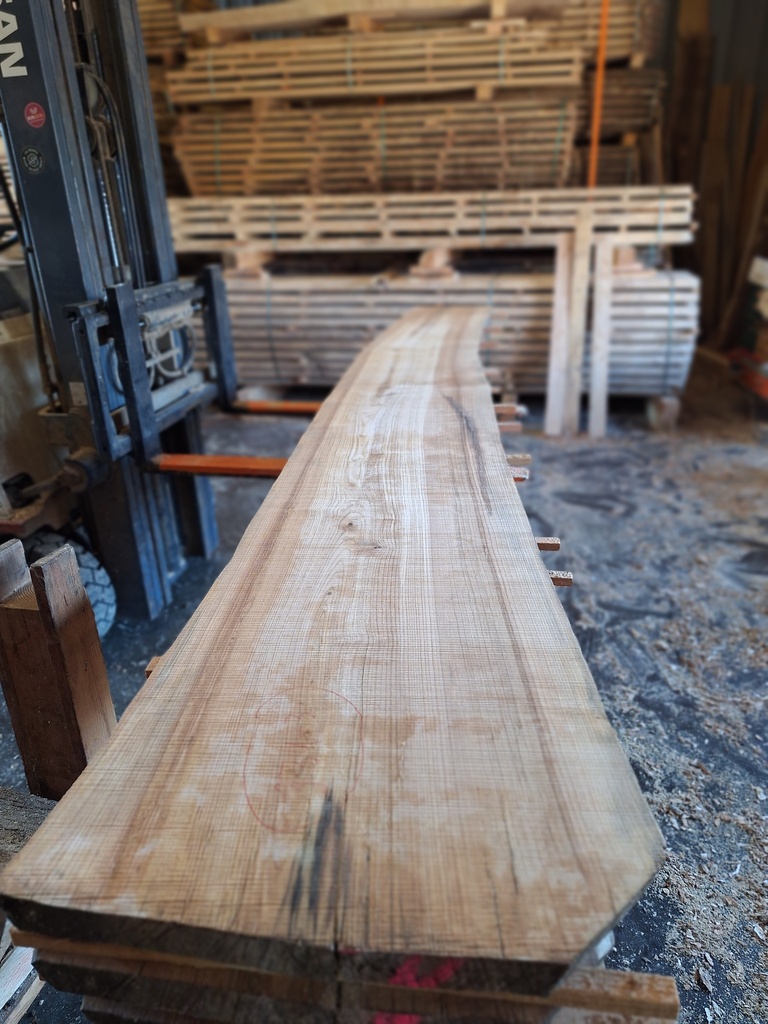 Plateau Frêne 38 x 440-500 x 3820 mm de la boule 934 - 3