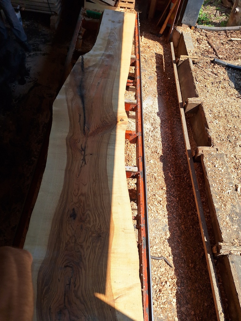 Plateau Frêne 53 x 470-740 x 4000 mm de la boule 938 - 4