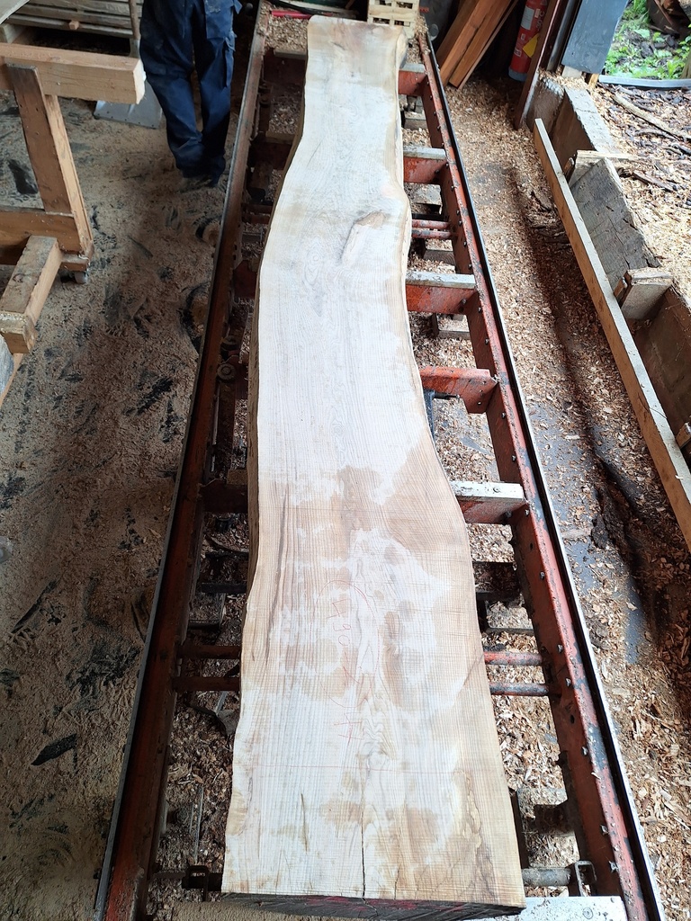 Plateau Frêne 38 x 460-470 x 3850 mm de la boule 940 - 2