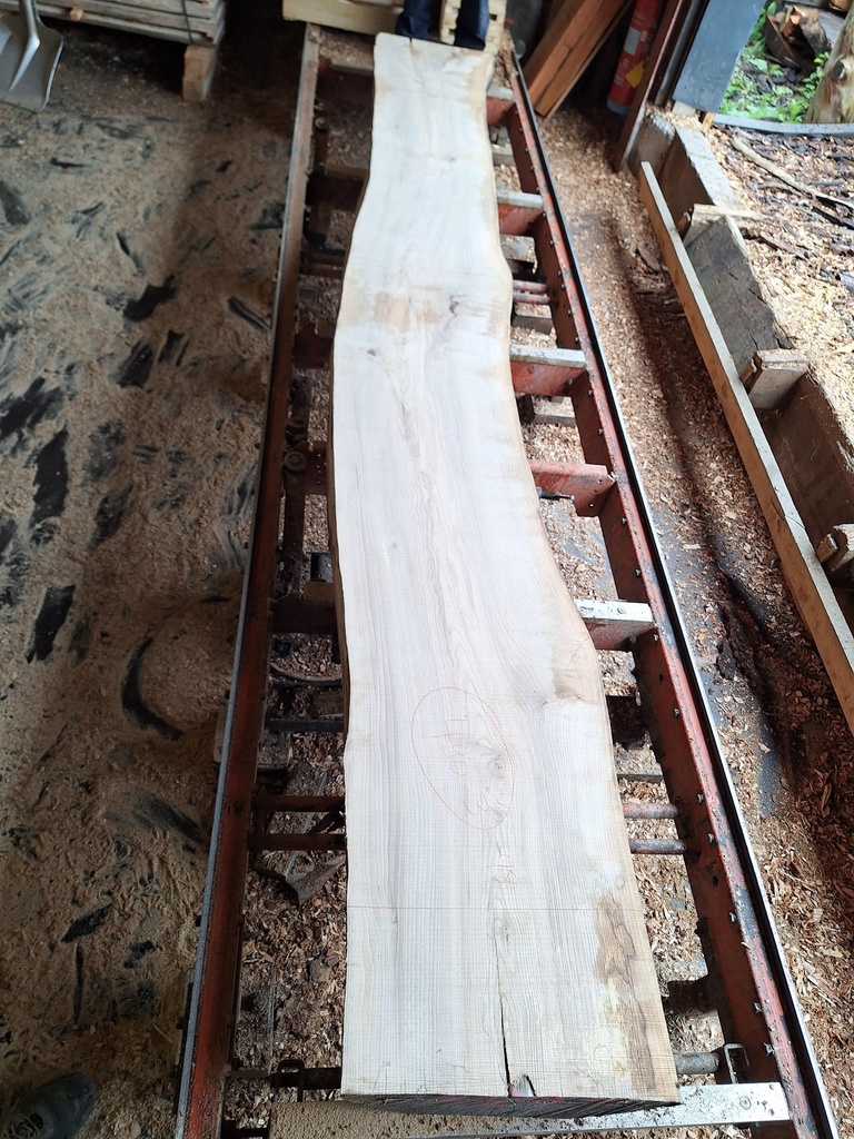 Plateau Frêne 38 x 470-480 x 3850 mm de la boule 940 - 3