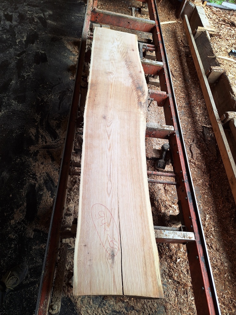 Plateau Chêne Rouge 53 x 420-520 x 2590 mm de la boule 942 - 6