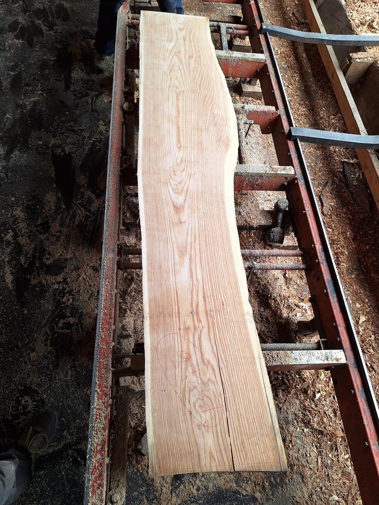 Plateau Chêne Rouge 53 x 300-400 x 2590 mm de la boule 942 - 7