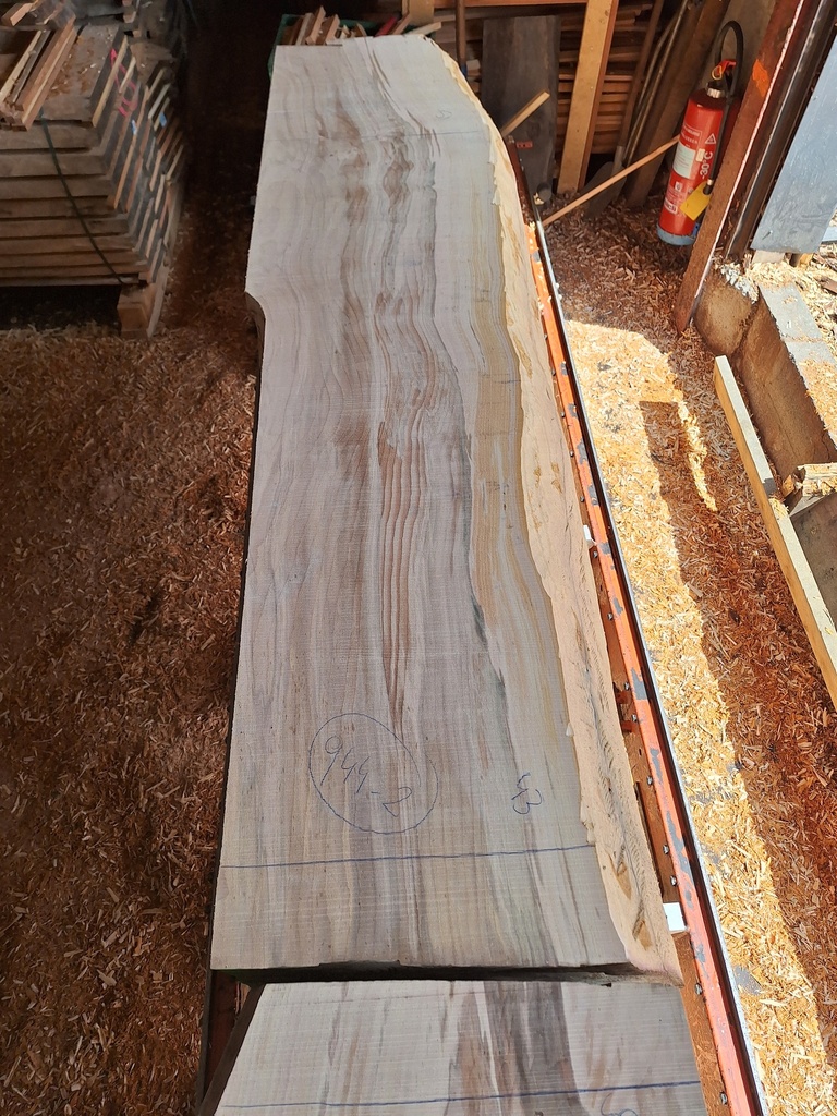 Plateau Hêtre 103 x 430-510 x 2000 mm de la boule 944 - 2