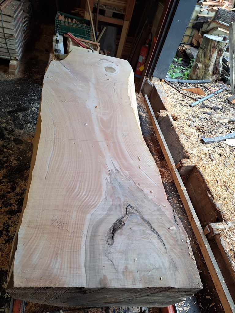 Plateau Hêtre 83 x 660-700 x 2180 mm de la boule 946 - 1