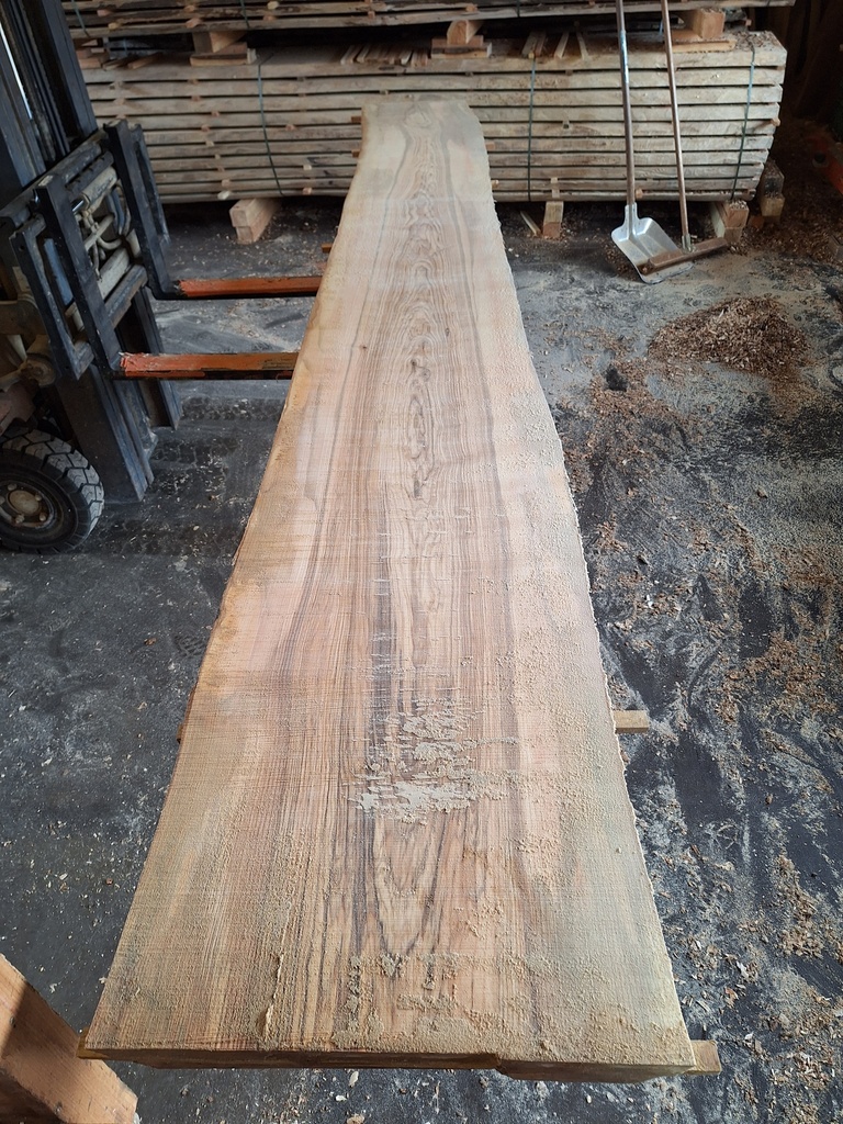 Plateau Frêne 43 x 450-650 x 4050 mm de la boule 950 - 2