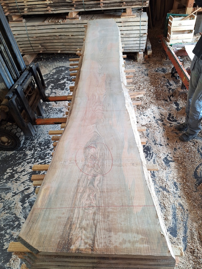 Plateau Frêne 43 x 470-620 x 4050 mm de la boule 950 - 9