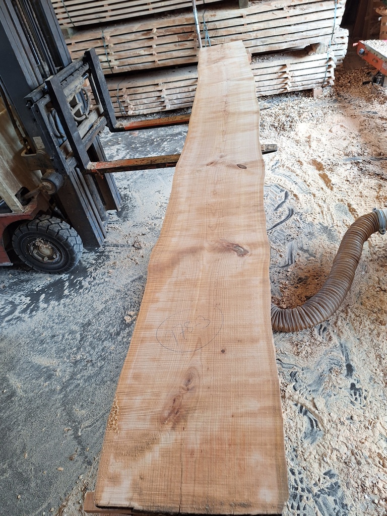 Plateau Merisier 28 x 360-420 x 4040 mm de la boule 978 - 3