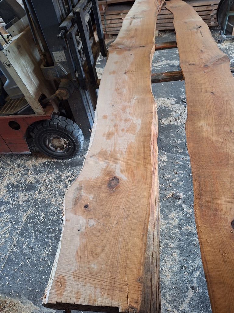 Plateau Merisier 28 x 220-350 x 3980 mm de la boule 982 - 2