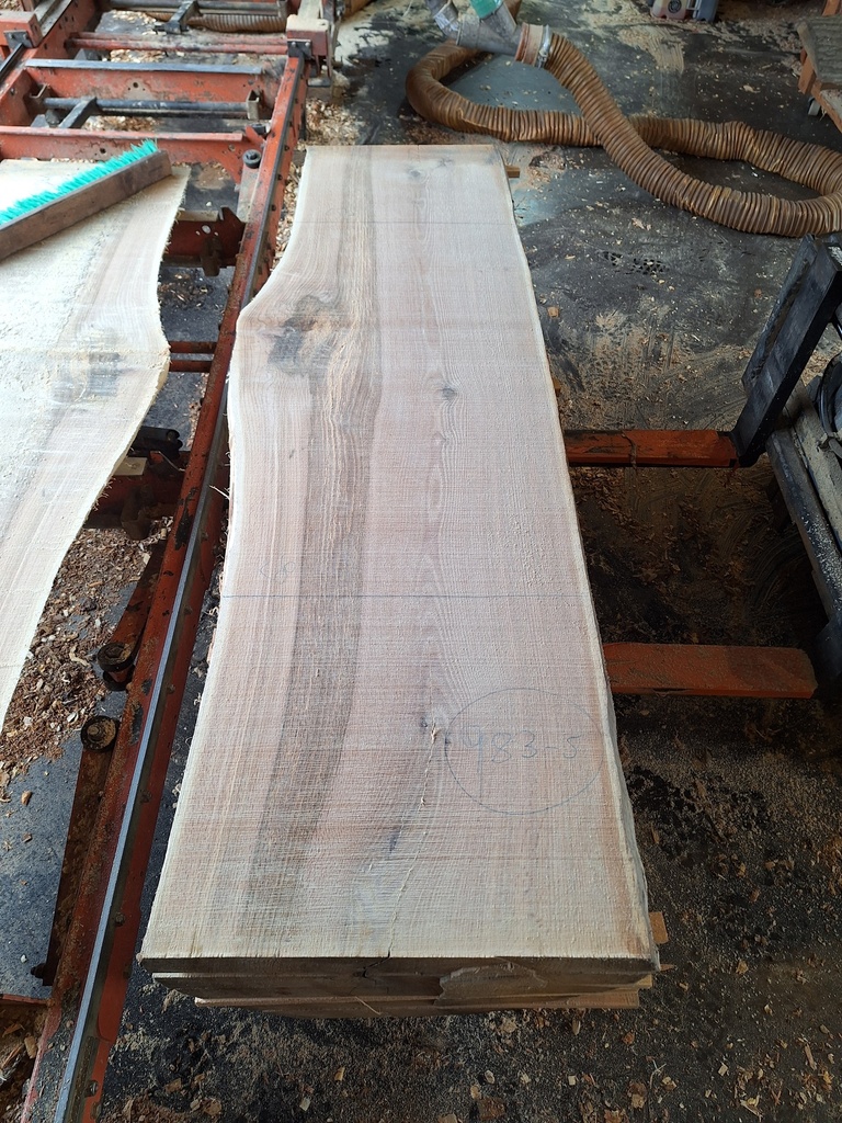 Plateau Chêne Rouge 53 x 530-560 x 2000 mm de la boule 983 - 5