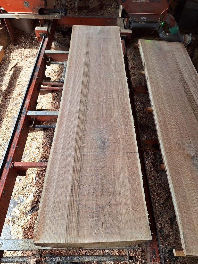 Plateau Chêne Rouge 53 x 490-510 x 2000 mm de la boule 985 - 3