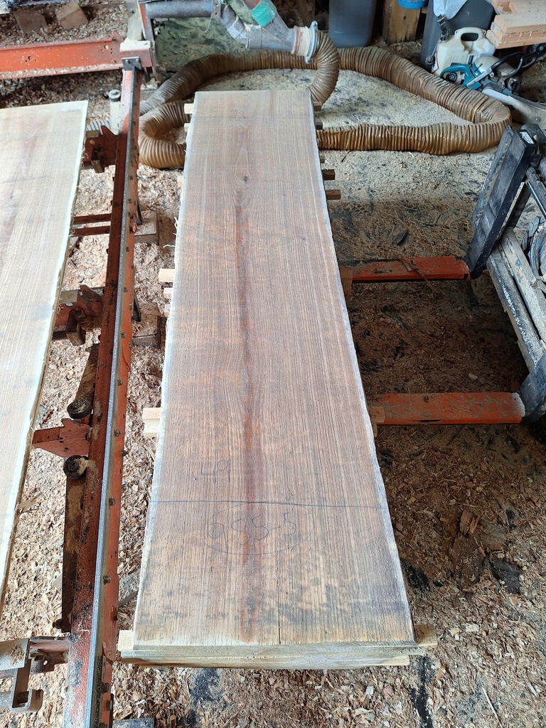 Plateau Chêne Rouge 53 x 470-490 x 2000 mm de la boule 985 - 5