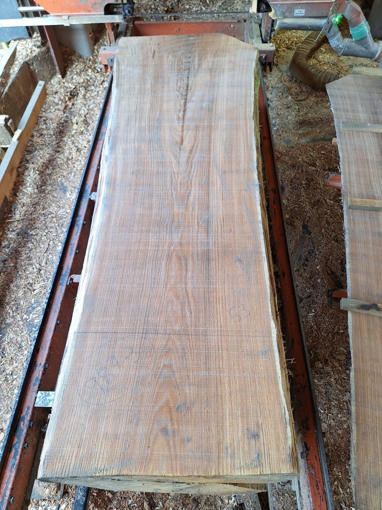 Plateau Chêne Rouge 53 x 570-630 x 2060 mm de la boule 987 - 3