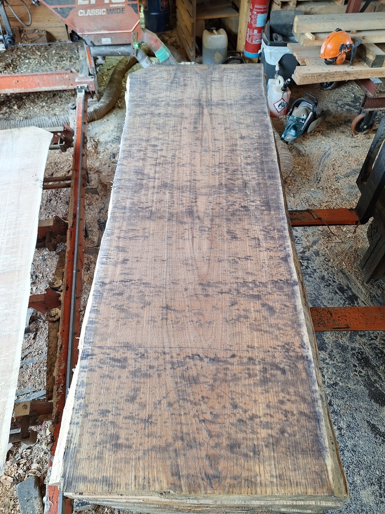 Plateau Chêne Rouge 53 x 550-690 x 2060 mm de la boule 987 - 7