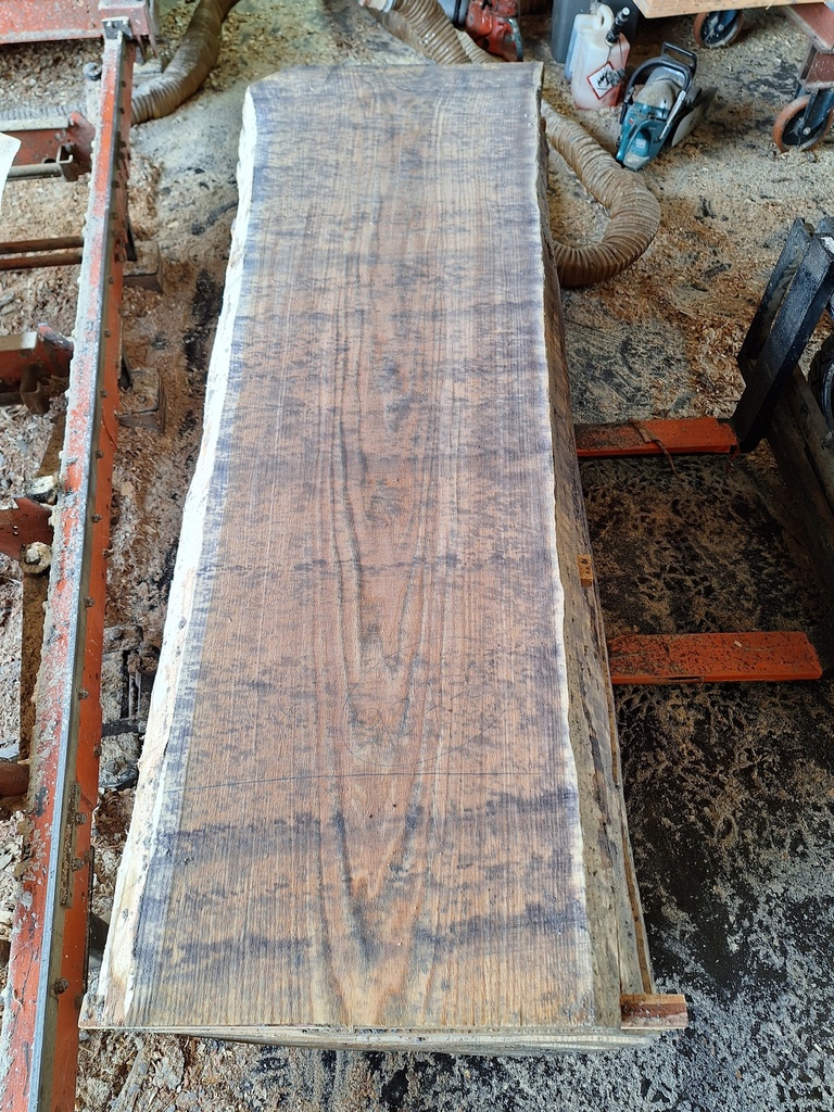 Plateau Chêne Rouge 53 x 460-630 x 2060 mm de la boule 987 - 8