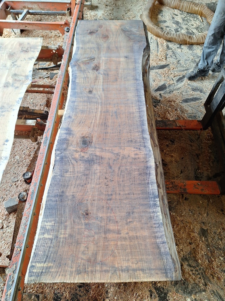 Plateau Chêne Rouge 53 x 520-570 x 1980 mm de la boule 988 - 8