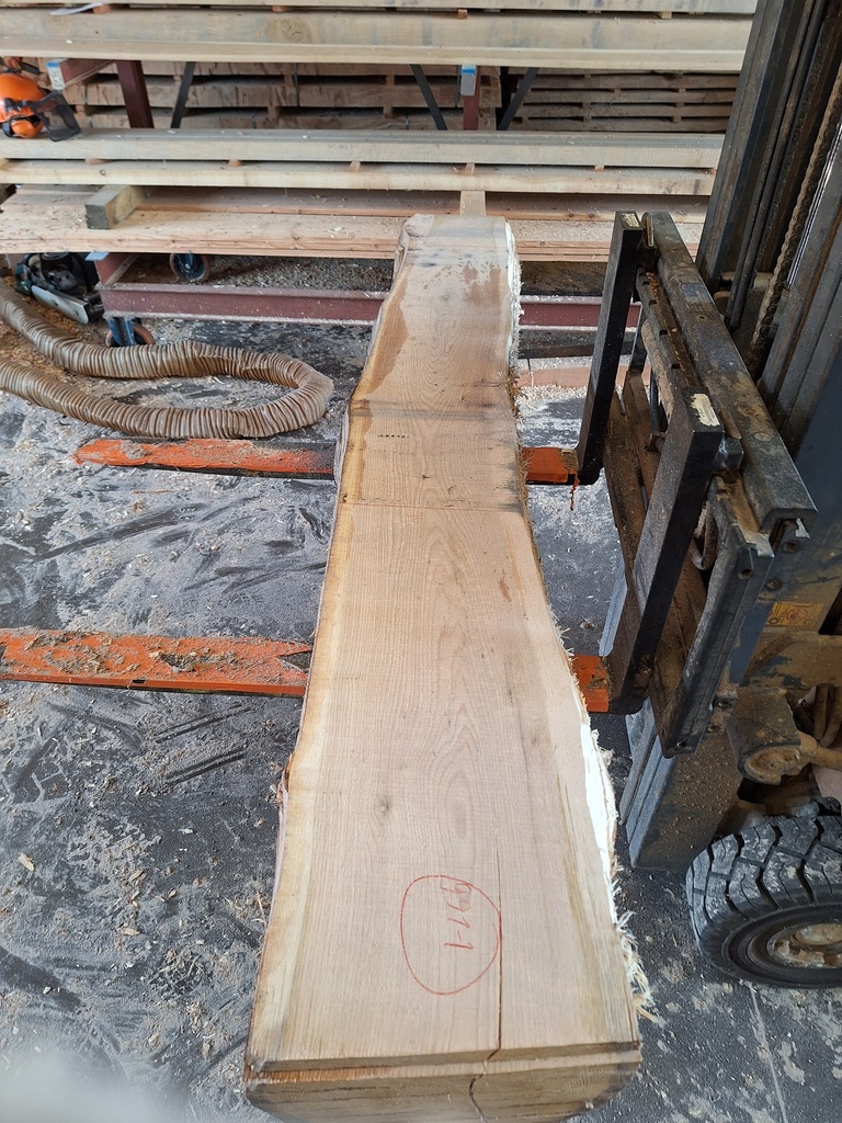 Plateau Chêne Rouge 28 x 260-300 x 2110 mm de la boule 991 - 1