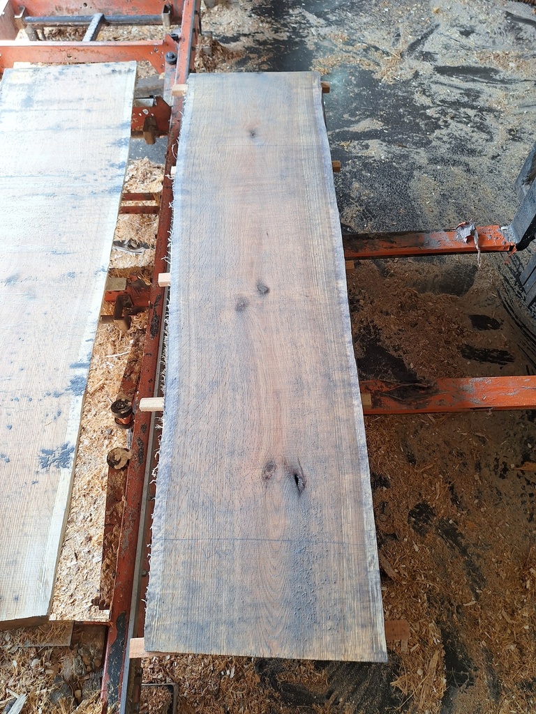 Plateau Chêne Rouge 43 x 460-520 x 1980 mm de la boule 992 - 4