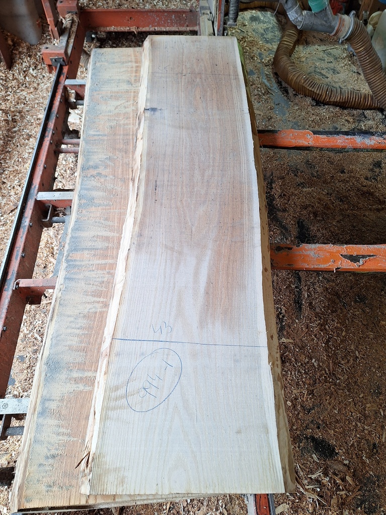 Plateau Chêne Rouge 53 x 430-450 x 2000 mm de la boule 994 - 1