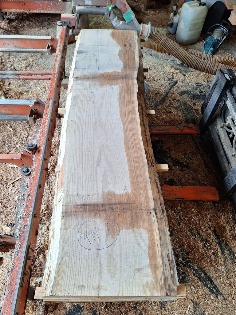 Plateau Chêne Rouge 53 x 400-470 x 2000 mm de la boule 994 - 7