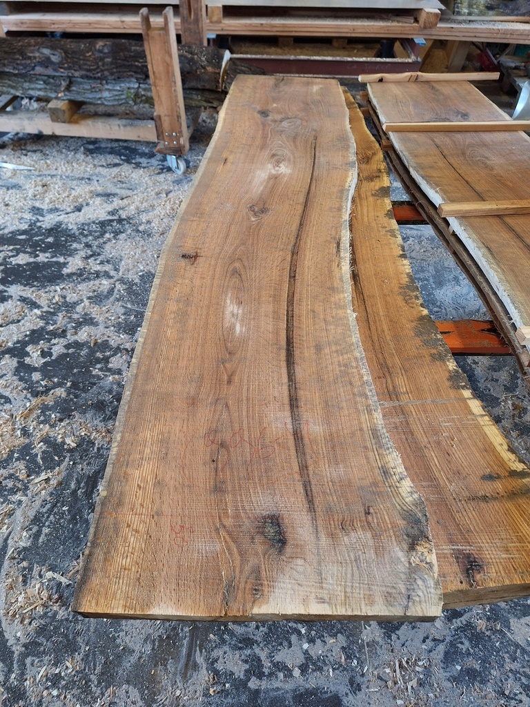 Plateau Chêne Rouge 43 x 410-510 x 1990 mm de la boule 996 - 4