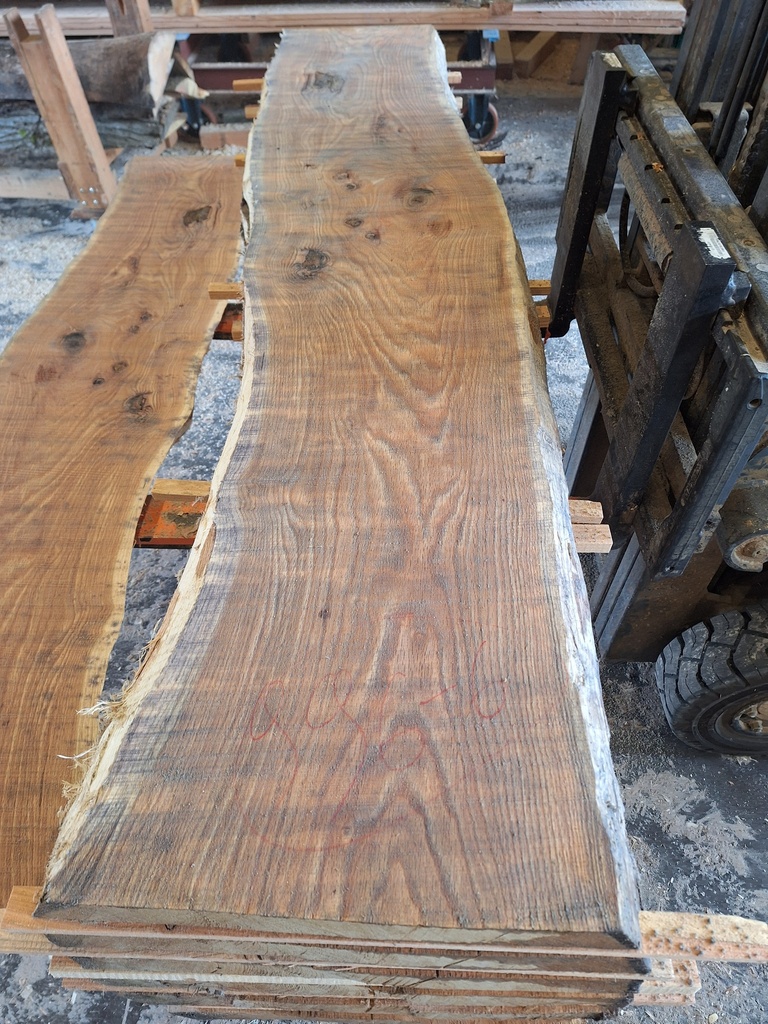 Plateau Chêne Rouge 43 x 370-420 x 1990 mm de la boule 996 - 6