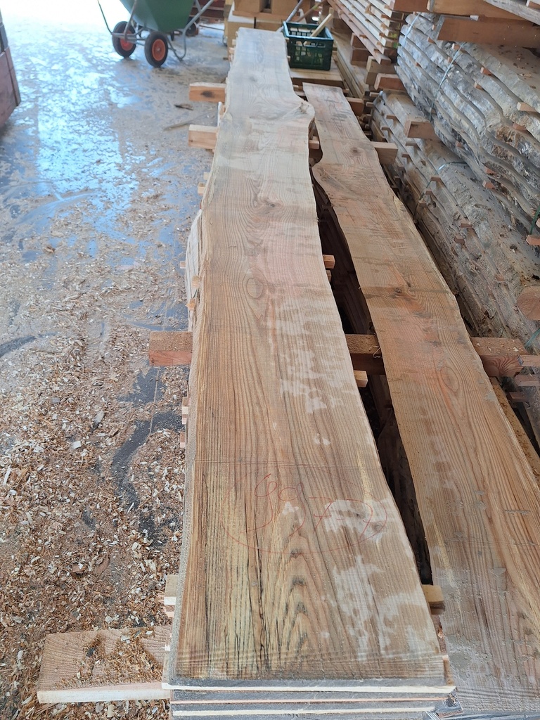 Plateau Frêne 28 x 310-390 x 4100 mm de la boule 997 - 7