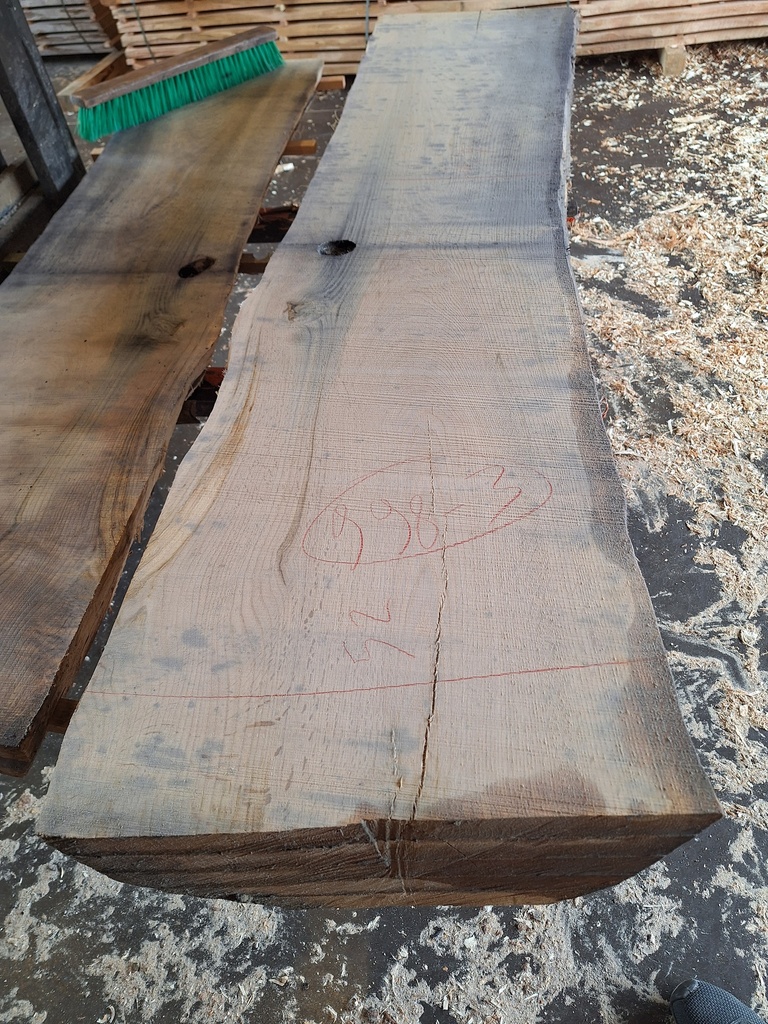 Plateau Chêne Rouge 43 x 430-520 x 1950 mm de la boule 998 - 3