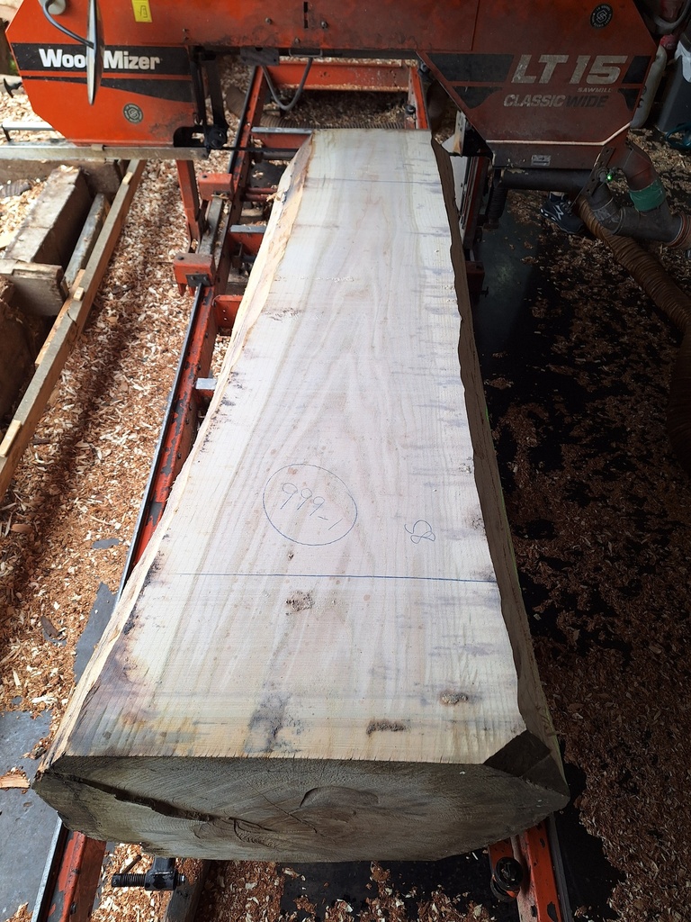 Plateau Chêne Rouge 53 x 410-580 x 2050 mm de la boule 999 - 1