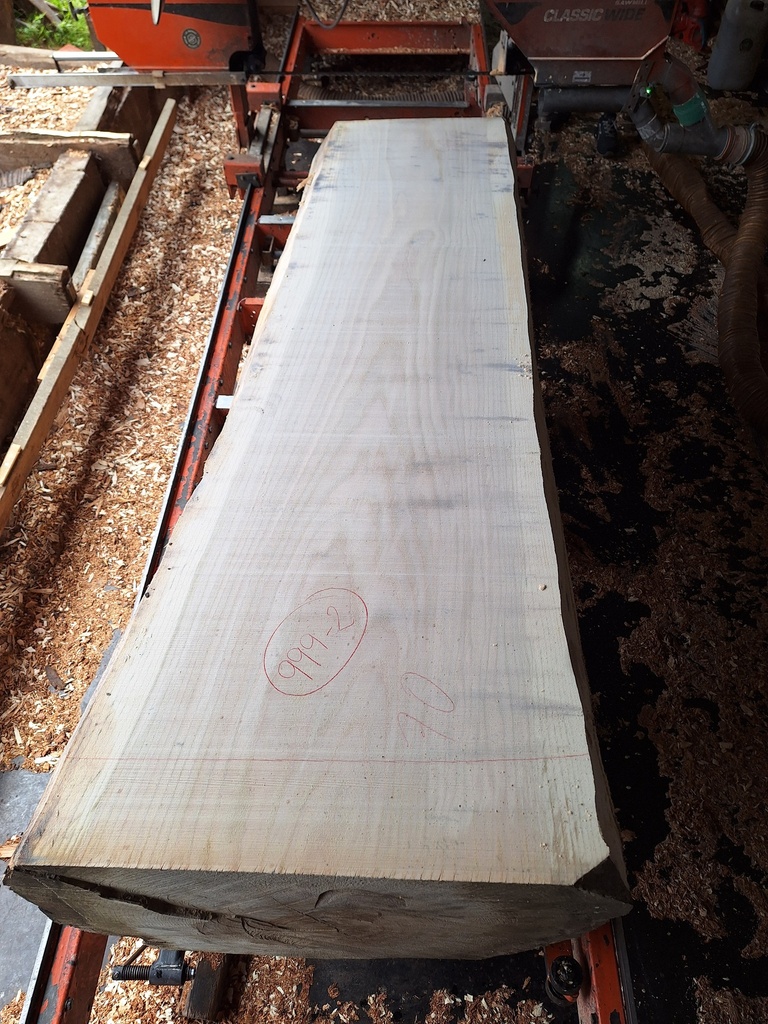 Plateau Chêne Rouge 83 x 500-700 x 2050 mm de la boule 999 - 2