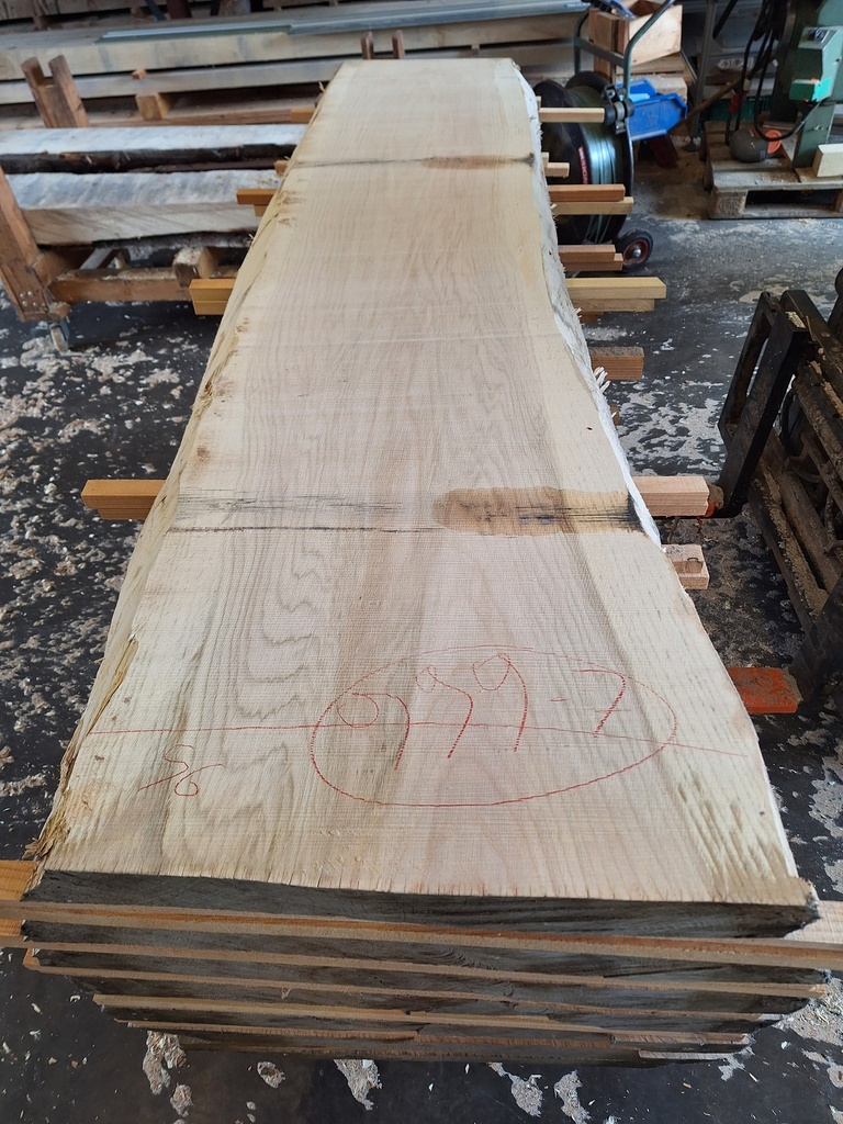 Plateau Chêne Rouge 83 x 430-560 x 2050 mm de la boule 999 - 7